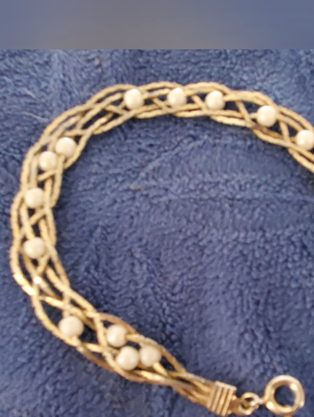 Vintage 1995 Avon Stamped Pearlesque Treasures Peael Braided Gold Chain Bracelet